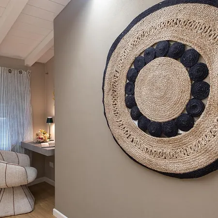 Apartment Biancosalvia Stylish Steps From Everything Lucca